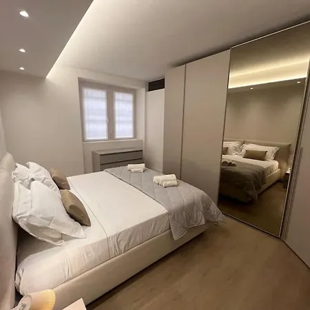 Castello Estense Luxury - Centro Apartmán *