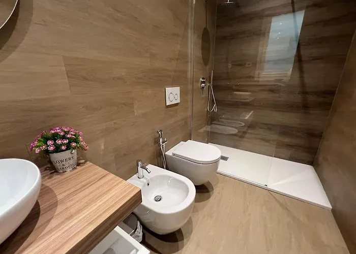 Castello Estense Luxury - Centro Apartament